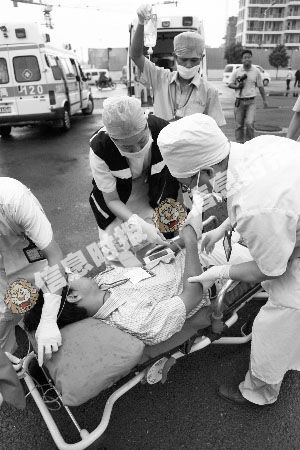 ��خ�^(q��)�e�����а���ȼ�¼���(y��ng)����Ԯ����(x��)��120����(d��ng)���ȡ����ߡ�